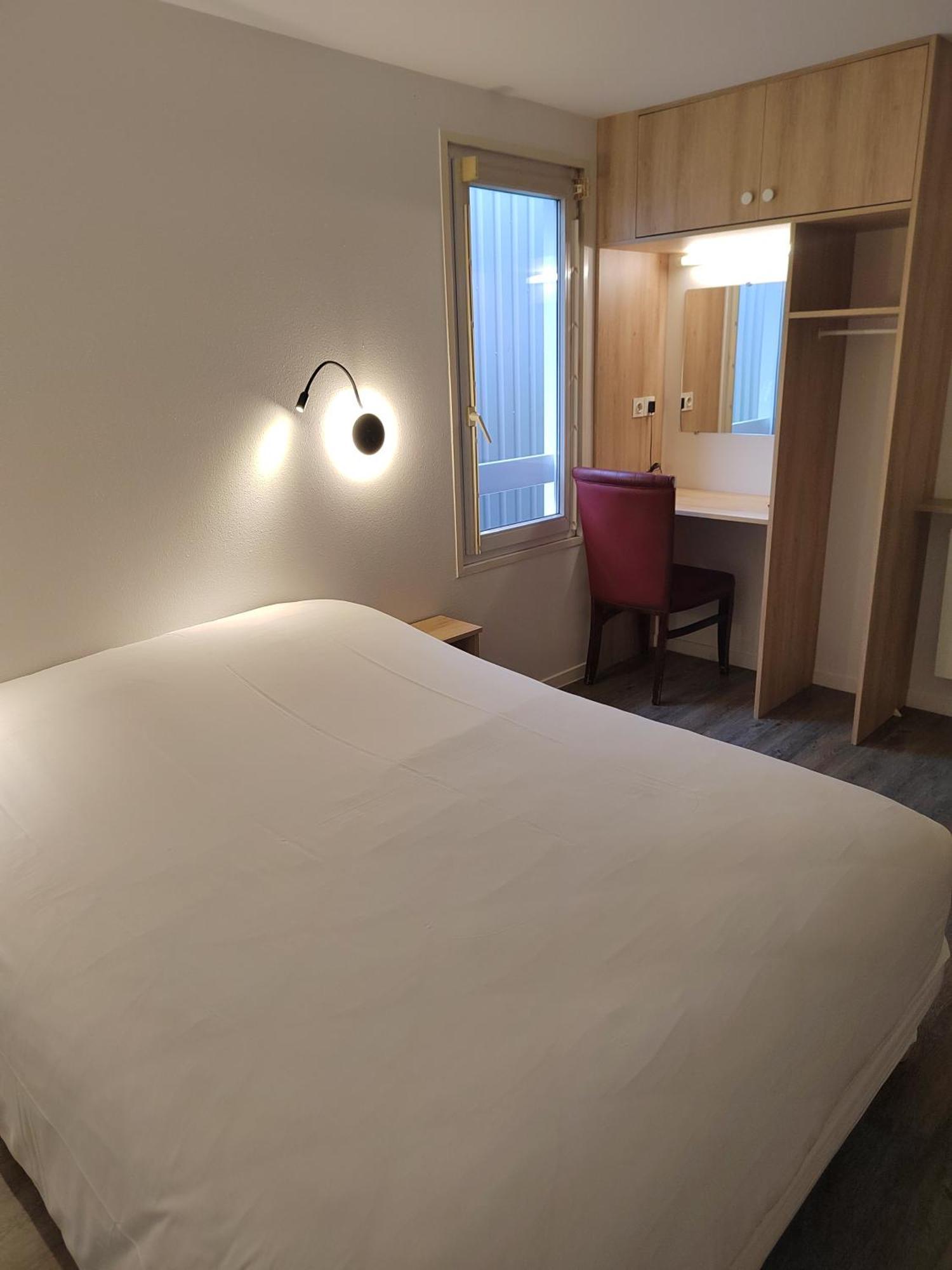 Fasthotel Paris Ouest Bouafle Exterior foto